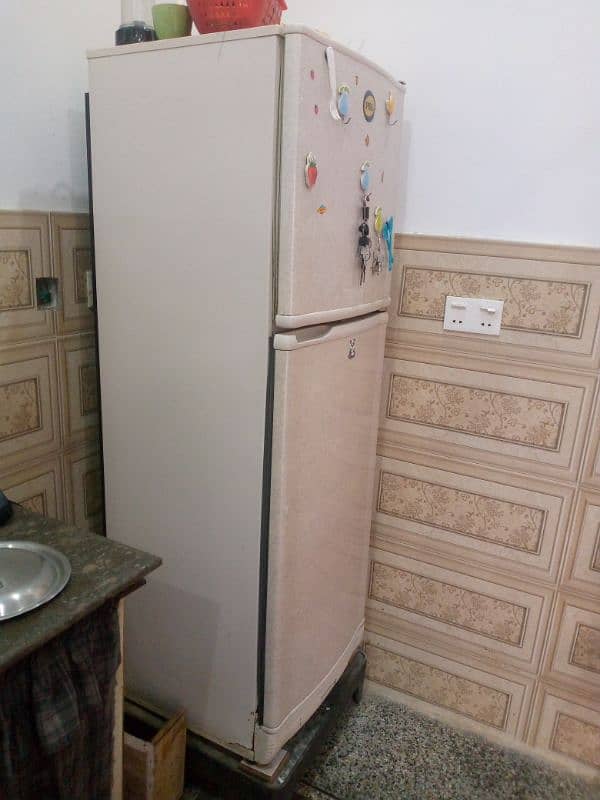 PEL refrigerator Model PC 2700 JF 10