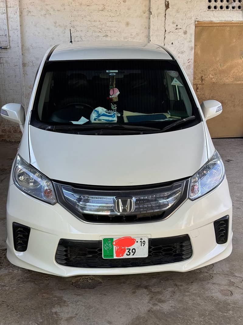 Honda Freed Model 2014 | Freed 2014 Hybrid 0