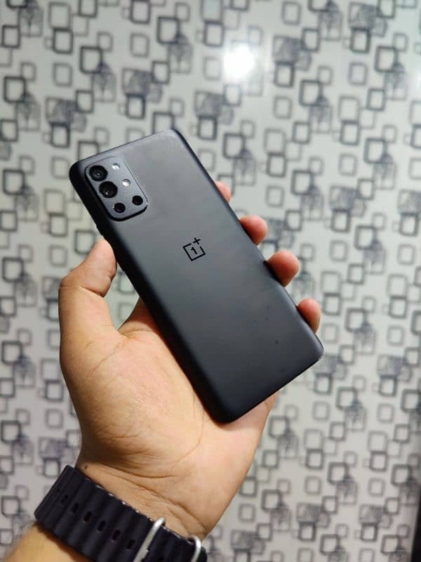 Oneplus 9R 5