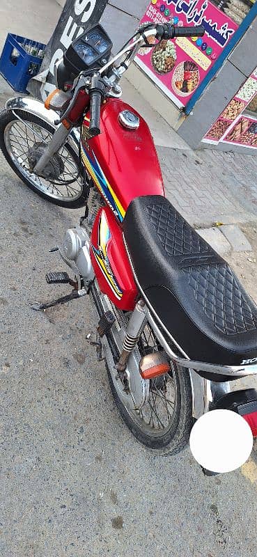 Honda 125 2019 B Excellent Condition 4