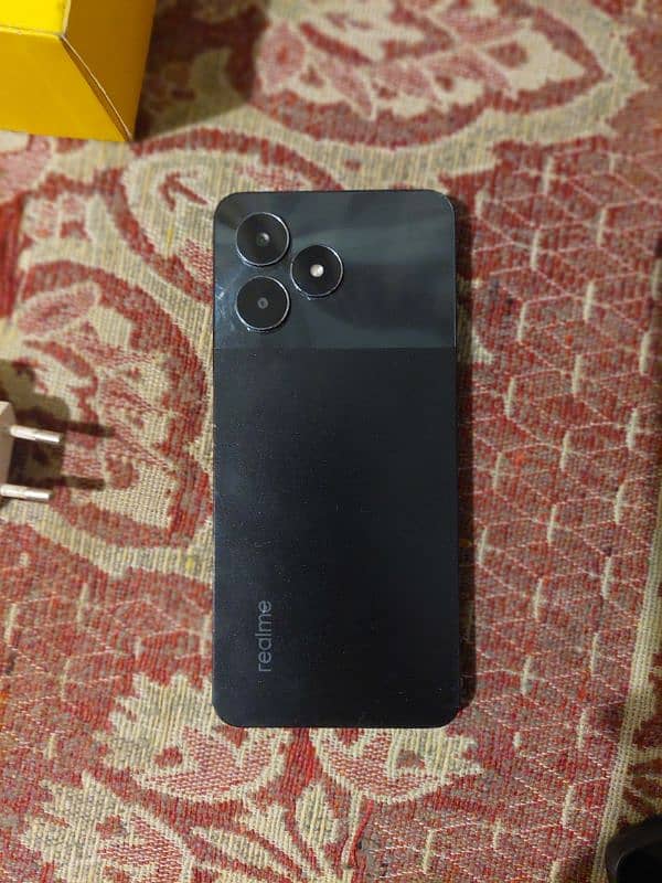 Realme C51 4/64 with box 2