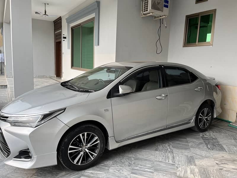 Toyota Altis Grande 2018 1