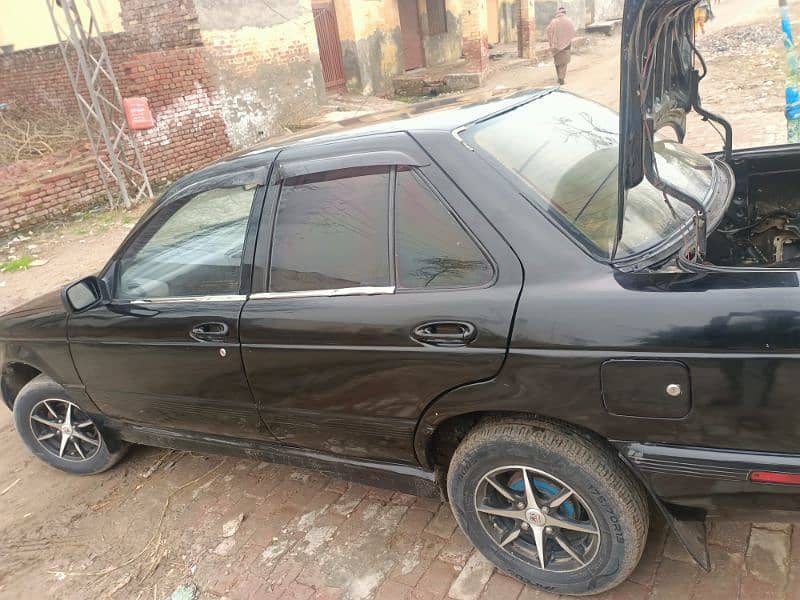 Nissan Sunny 1993 8