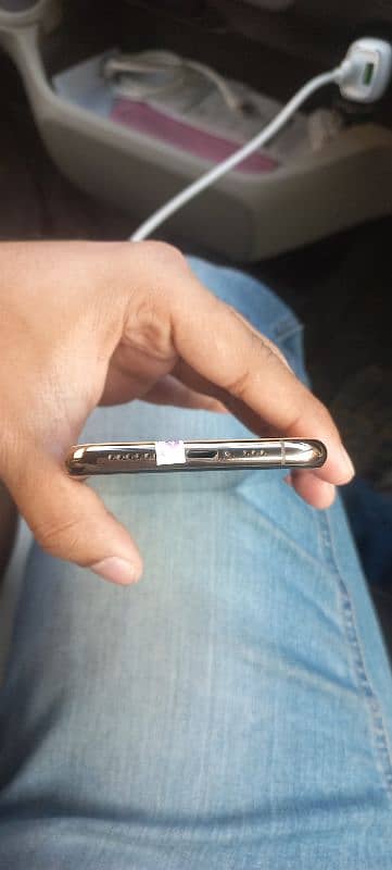 Iphone 11 pro 256gb PTA Approved 3