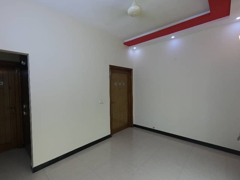 Spacious House Is Available For Sale In Ideal Location Of Bahria Town - Block AA 13