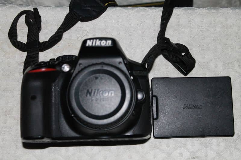 Nikon D5300 with original 18-55mm lense and Tamron 70-300lense 0