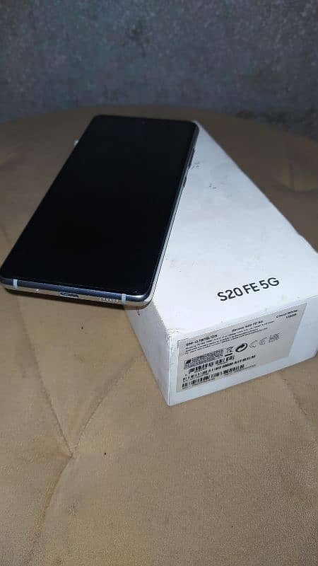 Samsung S20FE (NON PTA) Snapdragon - 120hts 6/128gb 0