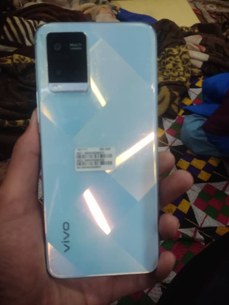 Vivo Y21 8