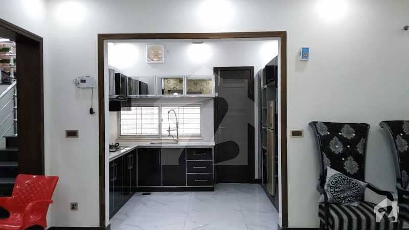 10 Marla Fully Furnished Ideal Location 1st Entry Brand New House For Rent In Gulbahar Block Of Bahria Town Lahore 5