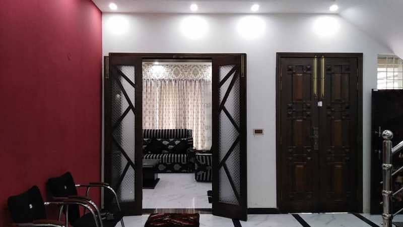 10 Marla Fully Furnished Ideal Location 1st Entry Brand New House For Rent In Gulbahar Block Of Bahria Town Lahore 6