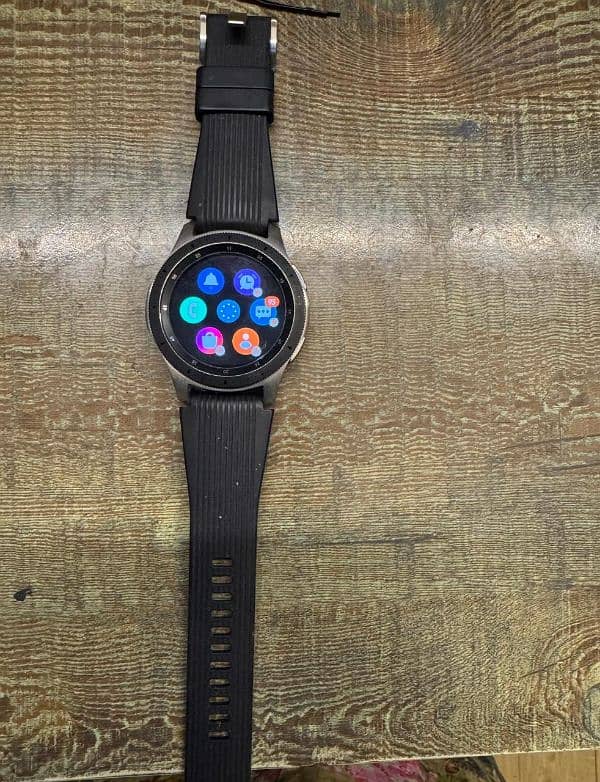 Samsung Galaxy Watch SM-R800 3