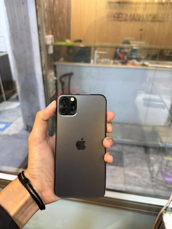 IPHONE 11 PRO MAX PTA APPROVED DUAL SIM 1