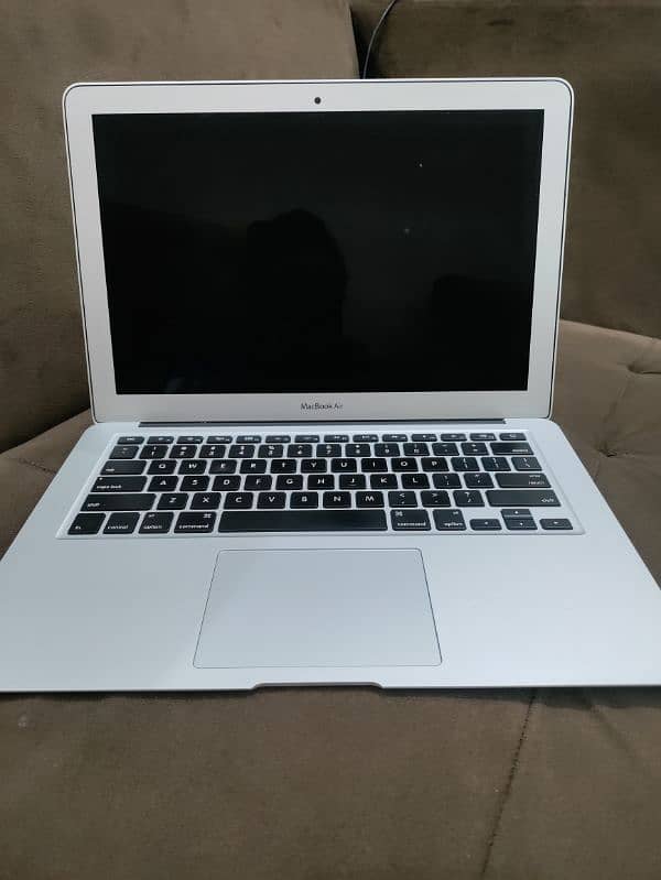 MacBook Air 2017 core i5 2