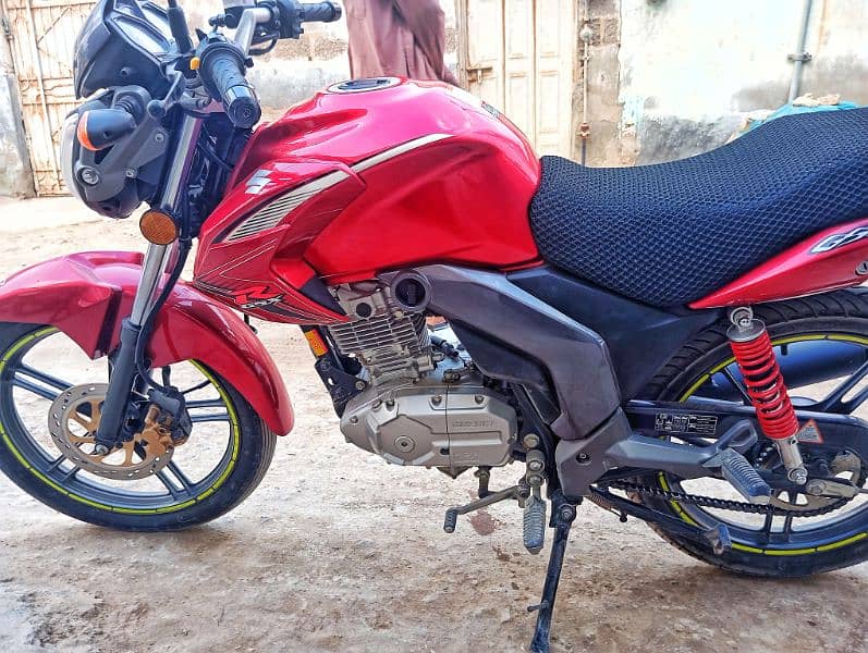 Suzuki GSX 125 For Sale 2