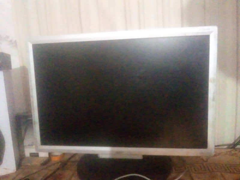 Acer pc monitor 10/9 condition  20 inch 0