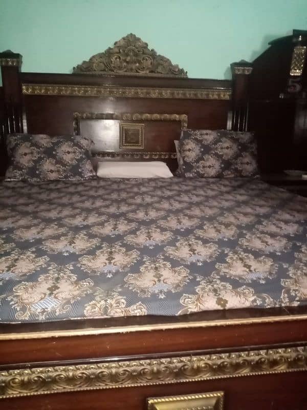 bedroom set one year use king size furniture 4