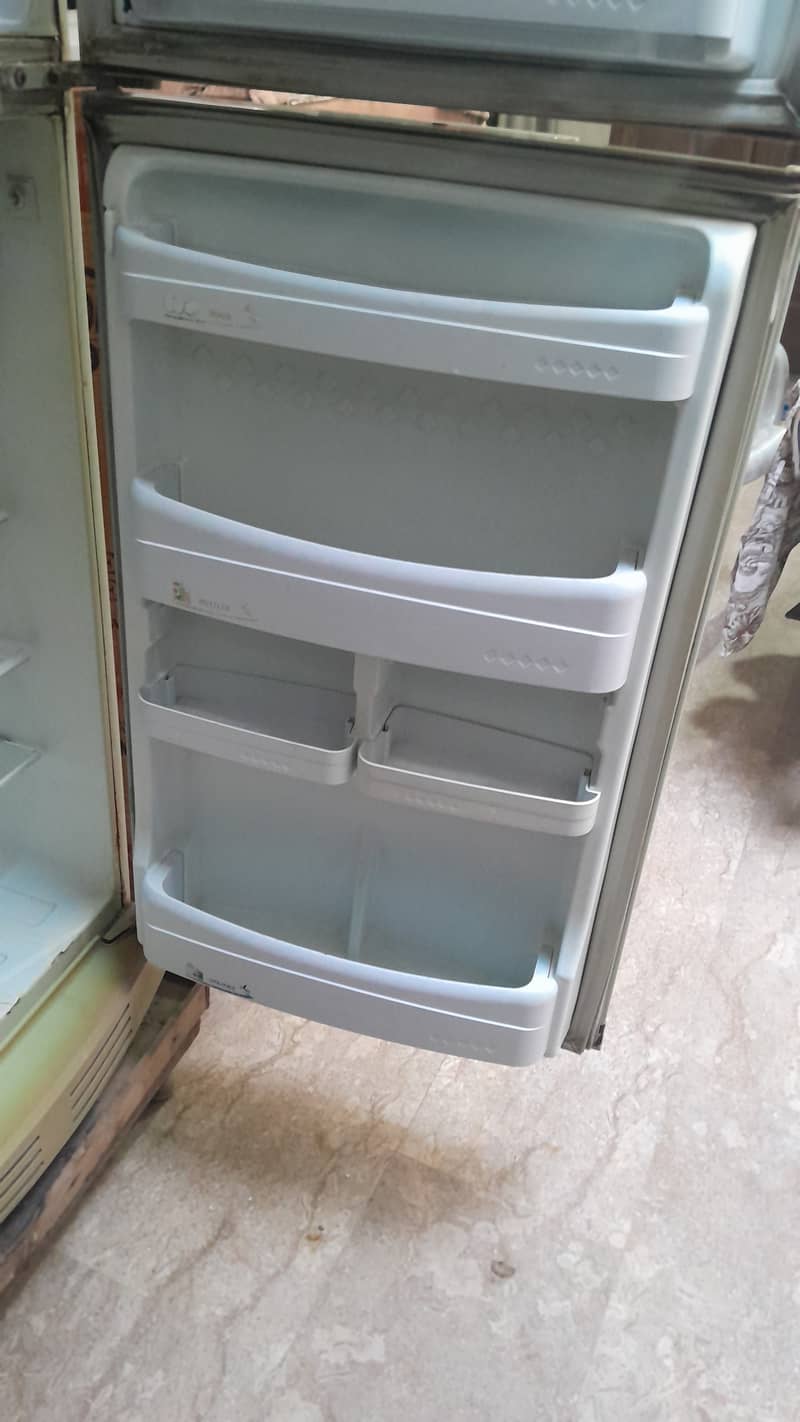 Pel Refrigerator/Fridge Medium Size, 100% Working Condition , No Fault 3