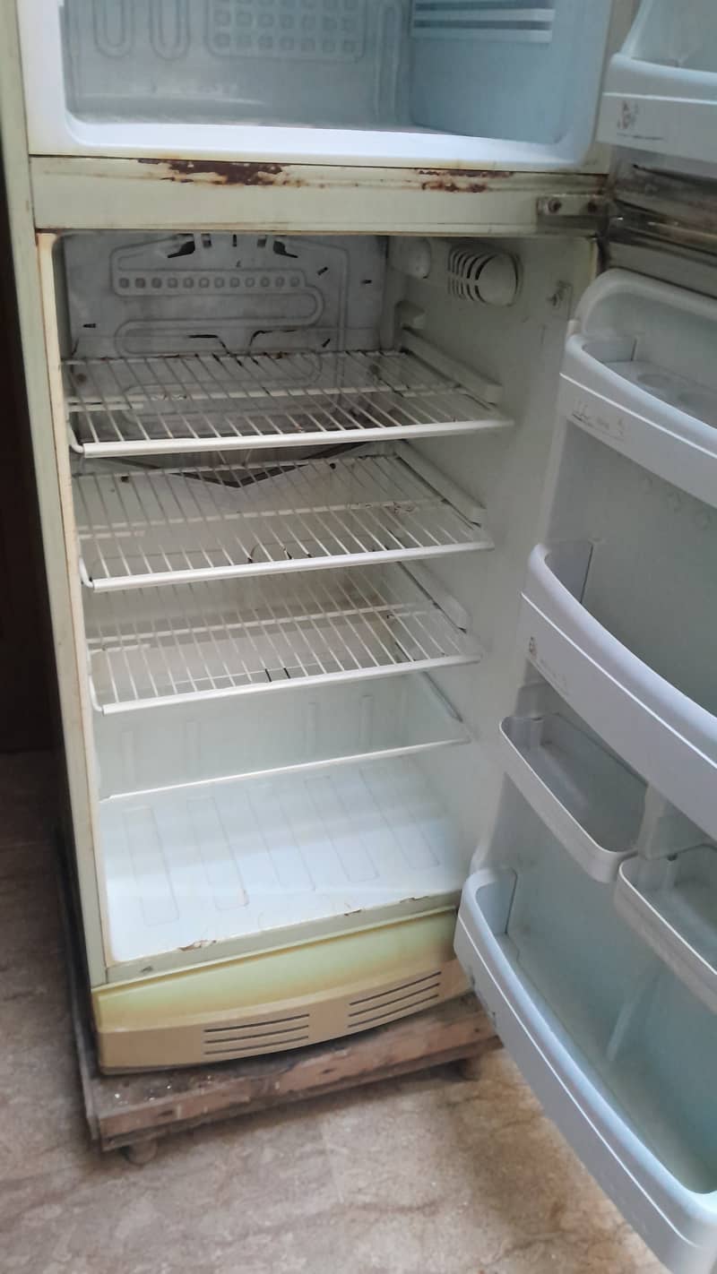 Pel Refrigerator/Fridge Medium Size, 100% Working Condition , No Fault 5