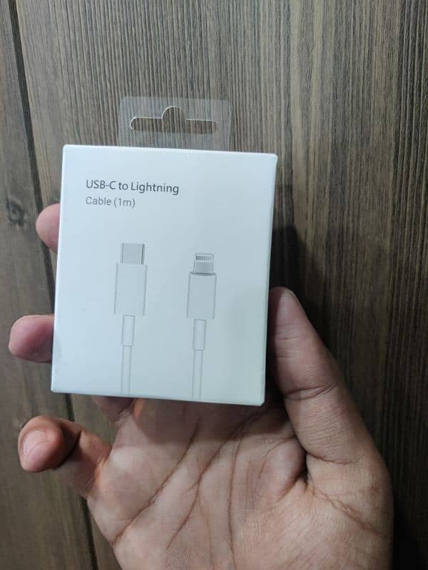 Apple 20W chargers 3pin 4