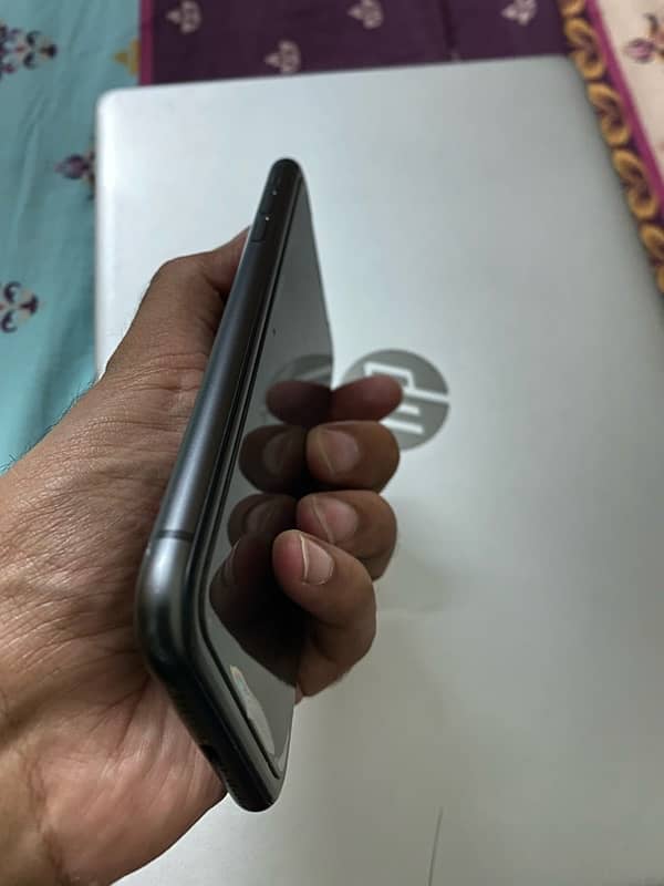 iphone 11 PTA APPROVED 1