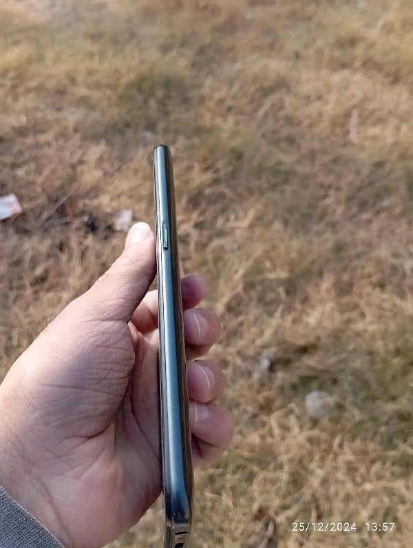 oppo reno z  256 gb 3