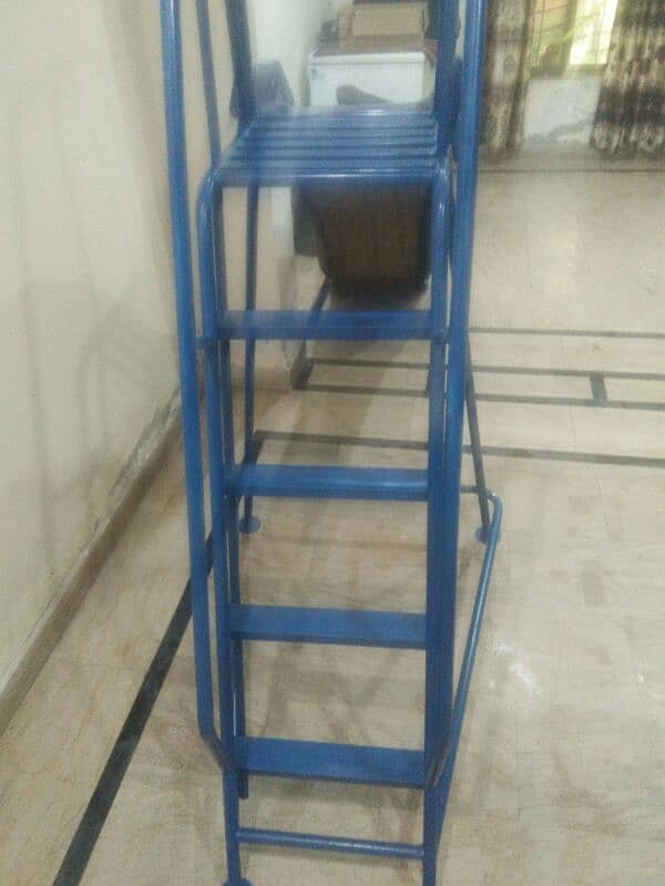 Slide for sale in lahore, new in condition 3