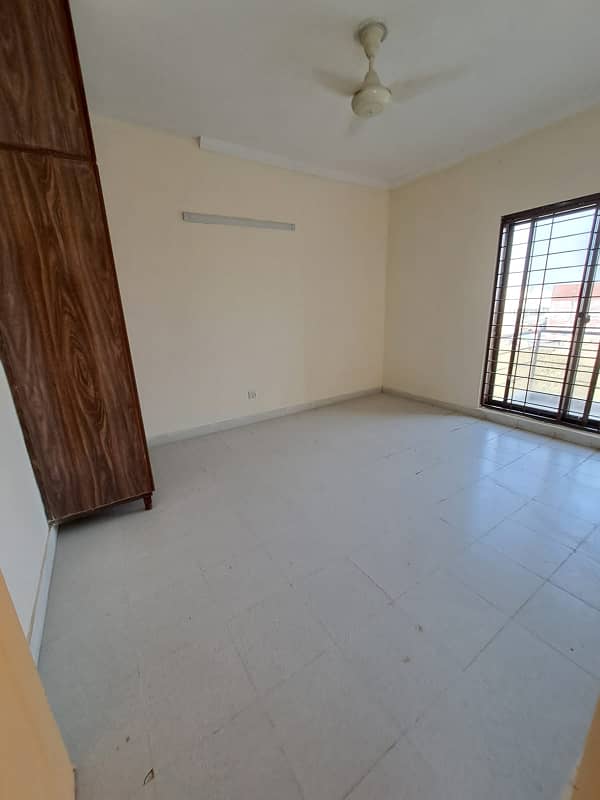 5 Marla Single Storey House For Rent 9