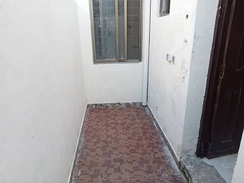 5 Marla Single Storey House For Rent 10