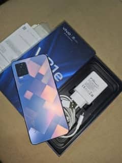 vivo v21e with box and charger