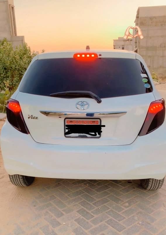 Toyota Vitz 2013 0