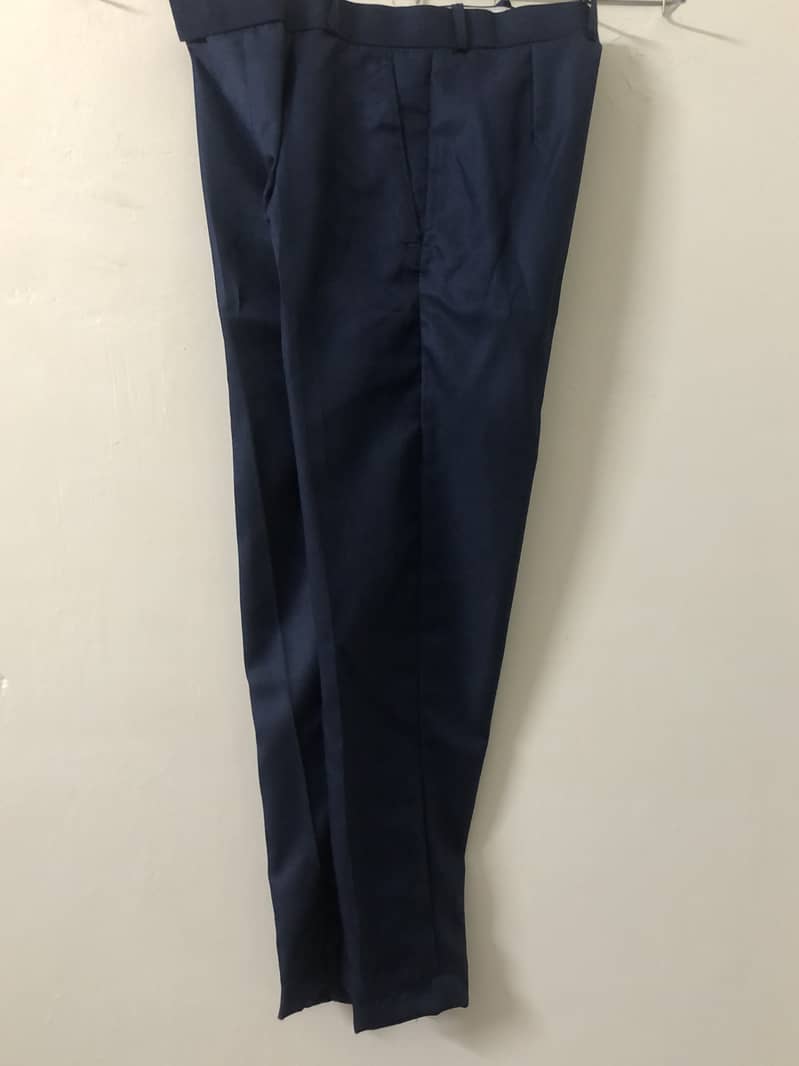 Neavy blue three piece suit 7