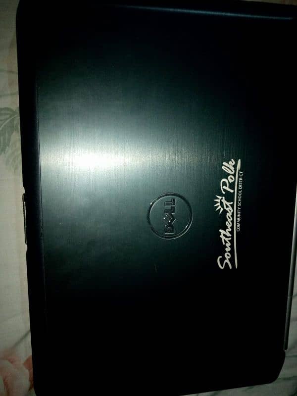 Laptop (Core i5, 2nd Generation, 4GB RAM, Windows 10 Pro)** 0