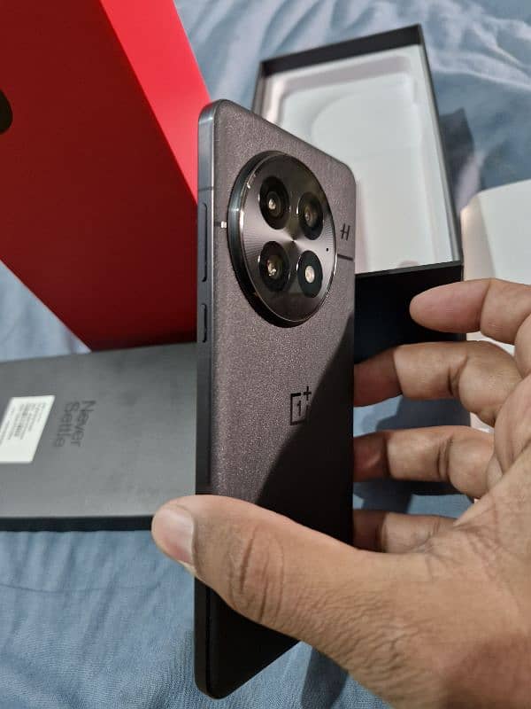 Oneplus 13 NoN PTA. . 12Gb Ram 246Gb Storage 3