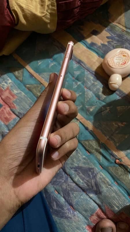 iPhone 7 Plus rose gold 128gb PTA APPROVE OFFICIALY 5