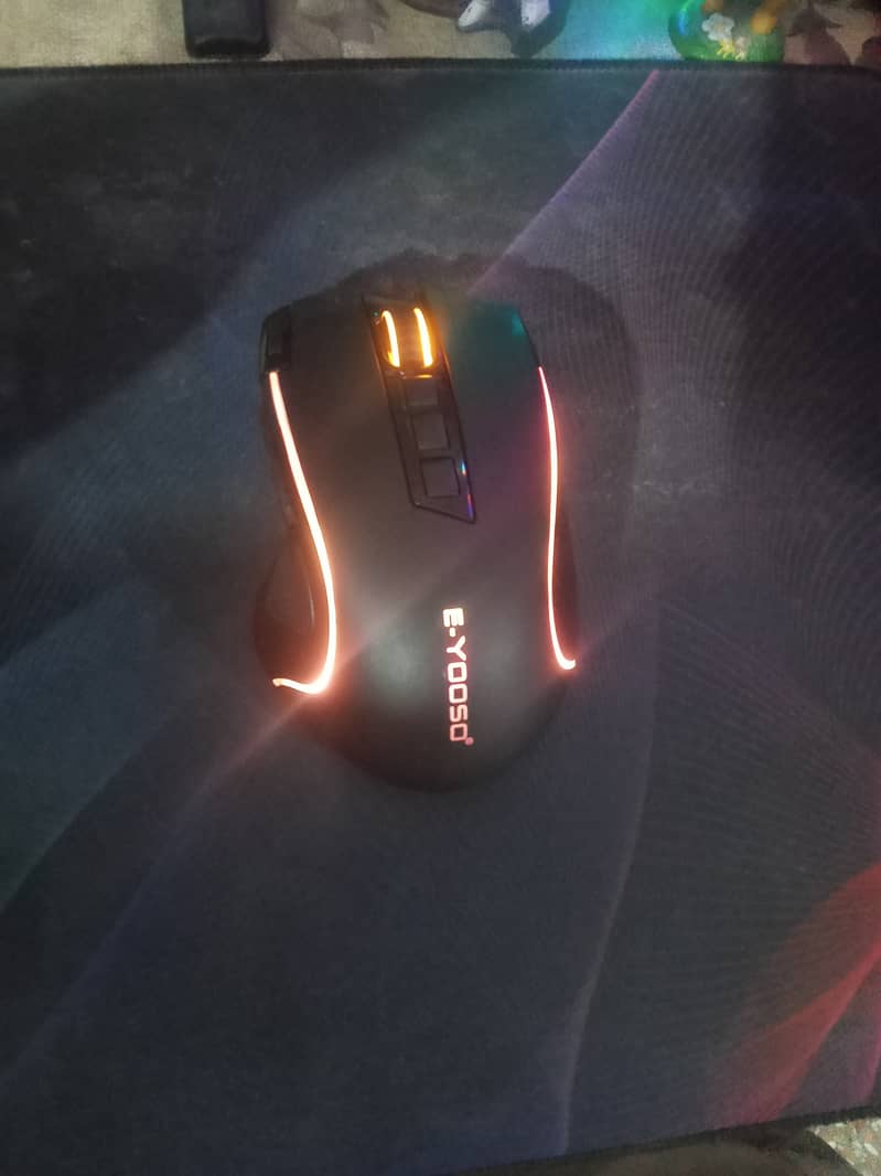 E-Yooso X11 Wireless gaming mouse for sale 1