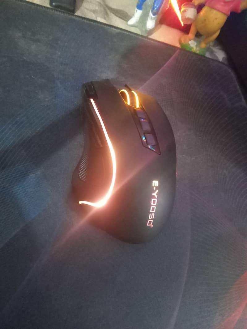 E-Yooso X11 Wireless gaming mouse for sale 2