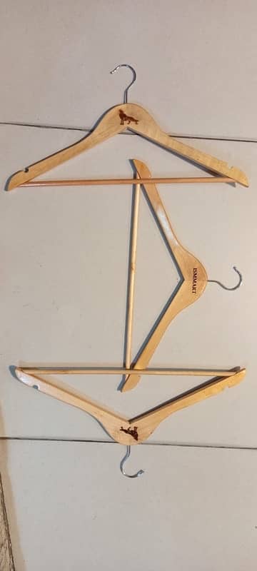 wooden hangers for clothes 2