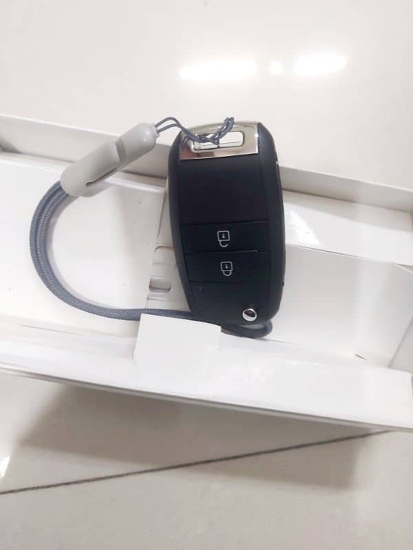 kia picanto brand new genuine  unused remote key 8