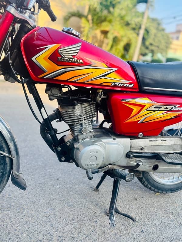 Honda CG125 model 2021 Karachi registered 2