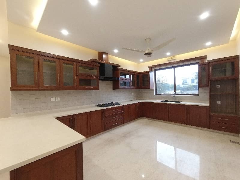 Prime Location 1 Kanal House In D-12/4 Is Available For Sale 17