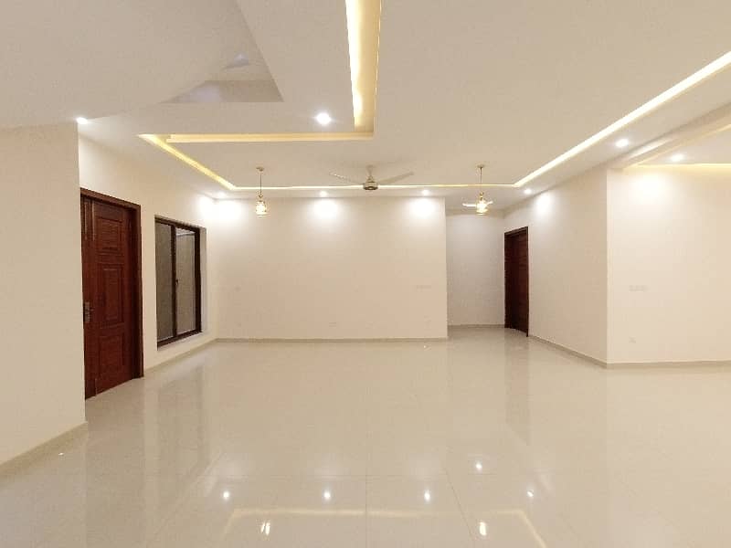 Prime Location 1 Kanal House In D-12/4 Is Available For Sale 18