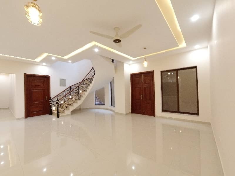 Prime Location 1 Kanal House In D-12/4 Is Available For Sale 19