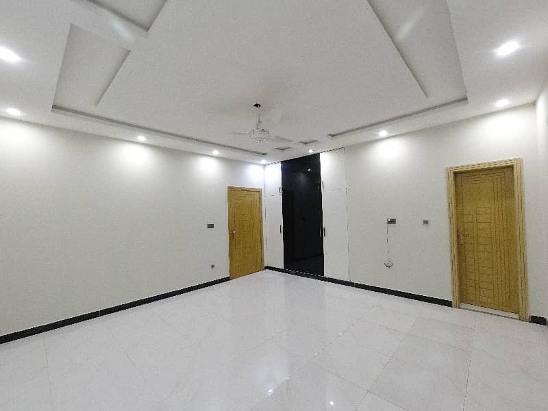 Prime Location 1 Kanal House For Sale In The Perfect Location Of D-12/4 21