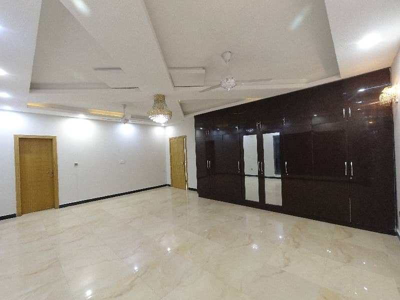 Prime Location 1 Kanal House For Sale In The Perfect Location Of D-12/4 30