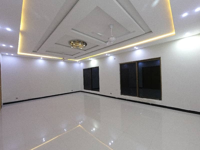 Prime Location 1 Kanal House For Sale In The Perfect Location Of D-12/4 34