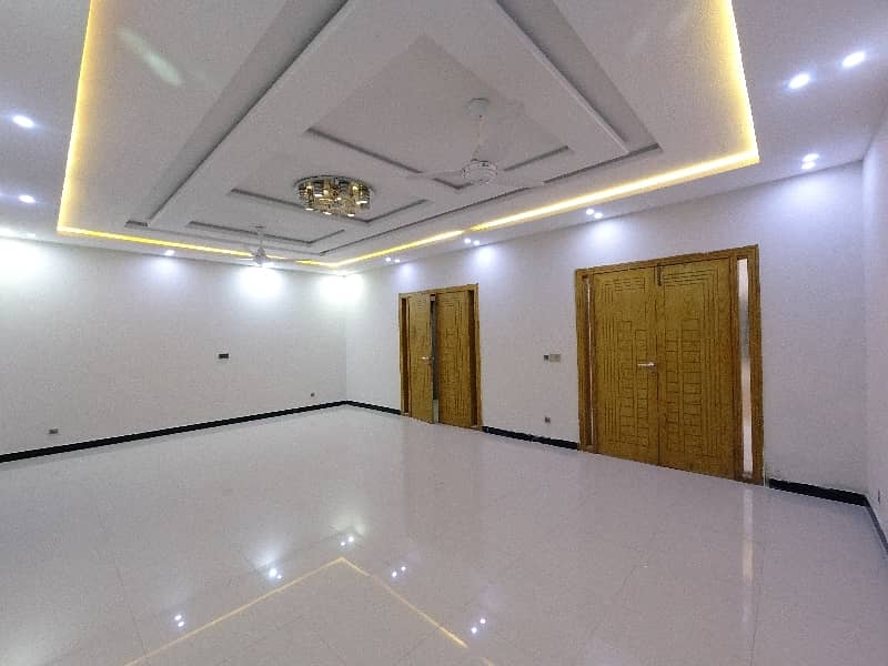 Prime Location 1 Kanal House For Sale In The Perfect Location Of D-12/4 35