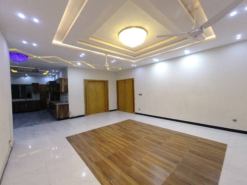 Prime Location 1 Kanal House For Sale In The Perfect Location Of D-12/4 38