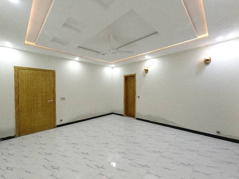 Prime Location 1 Kanal House For Sale In The Perfect Location Of D-12/4 42