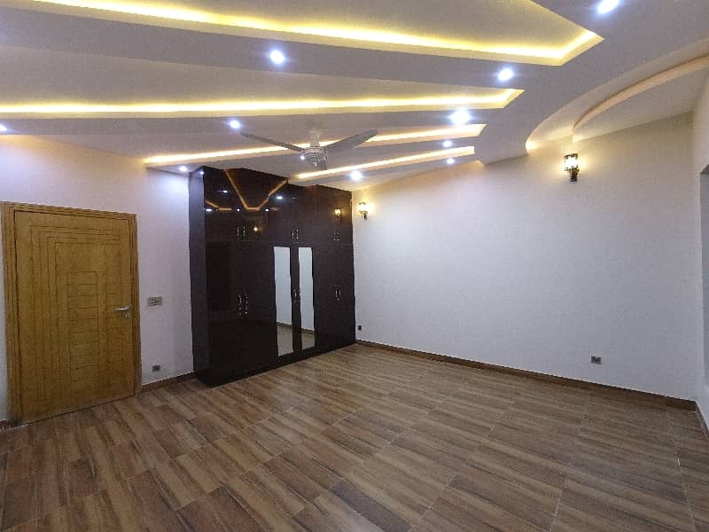 Prime Location 1 Kanal House For Sale In The Perfect Location Of D-12/4 46