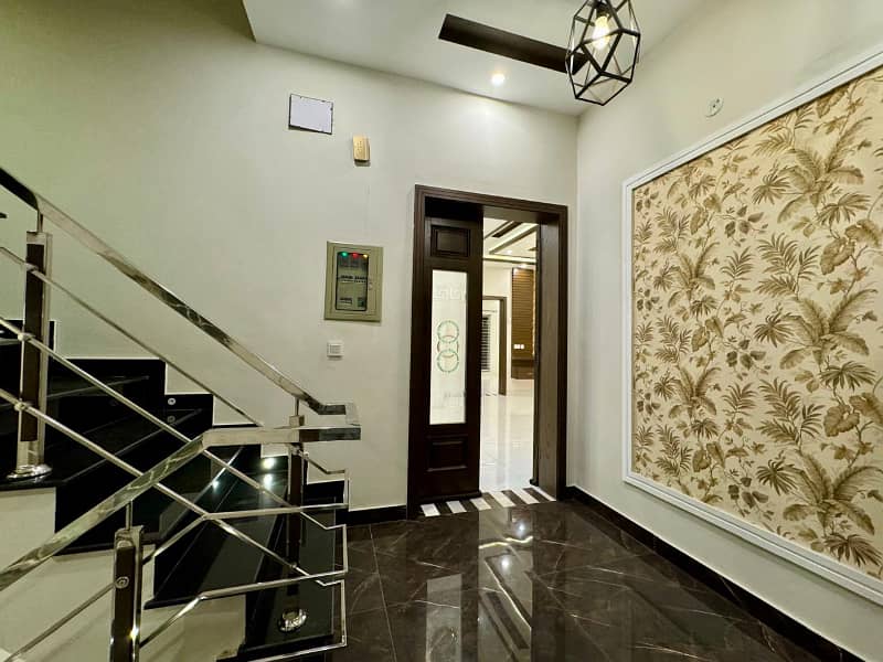 Ten Marla Non-Furnished Brand New Luxurious House For Sale In Bahria Town, Lahore. 25